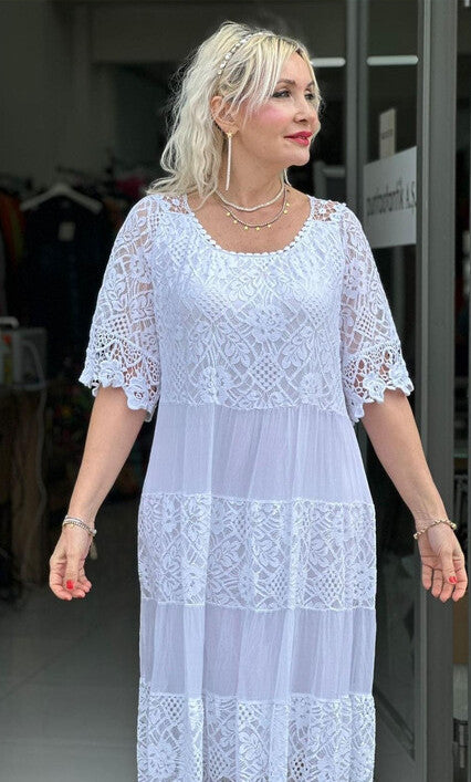 Vestido Donna ™ / Renda Com Manga Curta e Gola Redonda