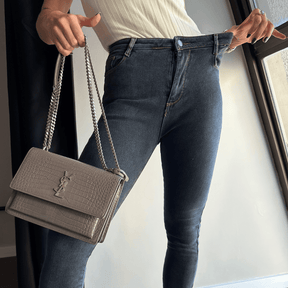 Calça Jeans Feminina com Elastano Peluciada + Meia Térmica